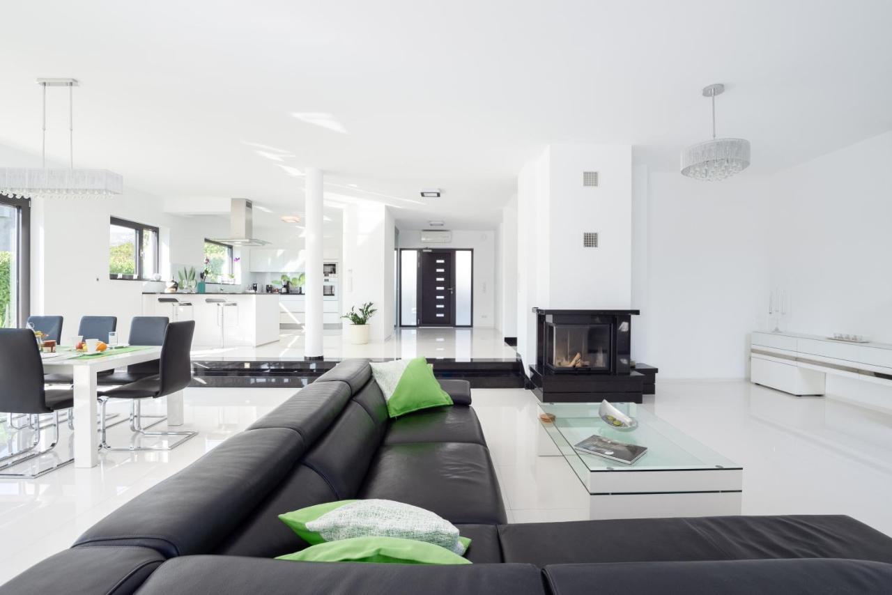 Luxury City Villa โตรกีร์ ภายนอก รูปภาพ